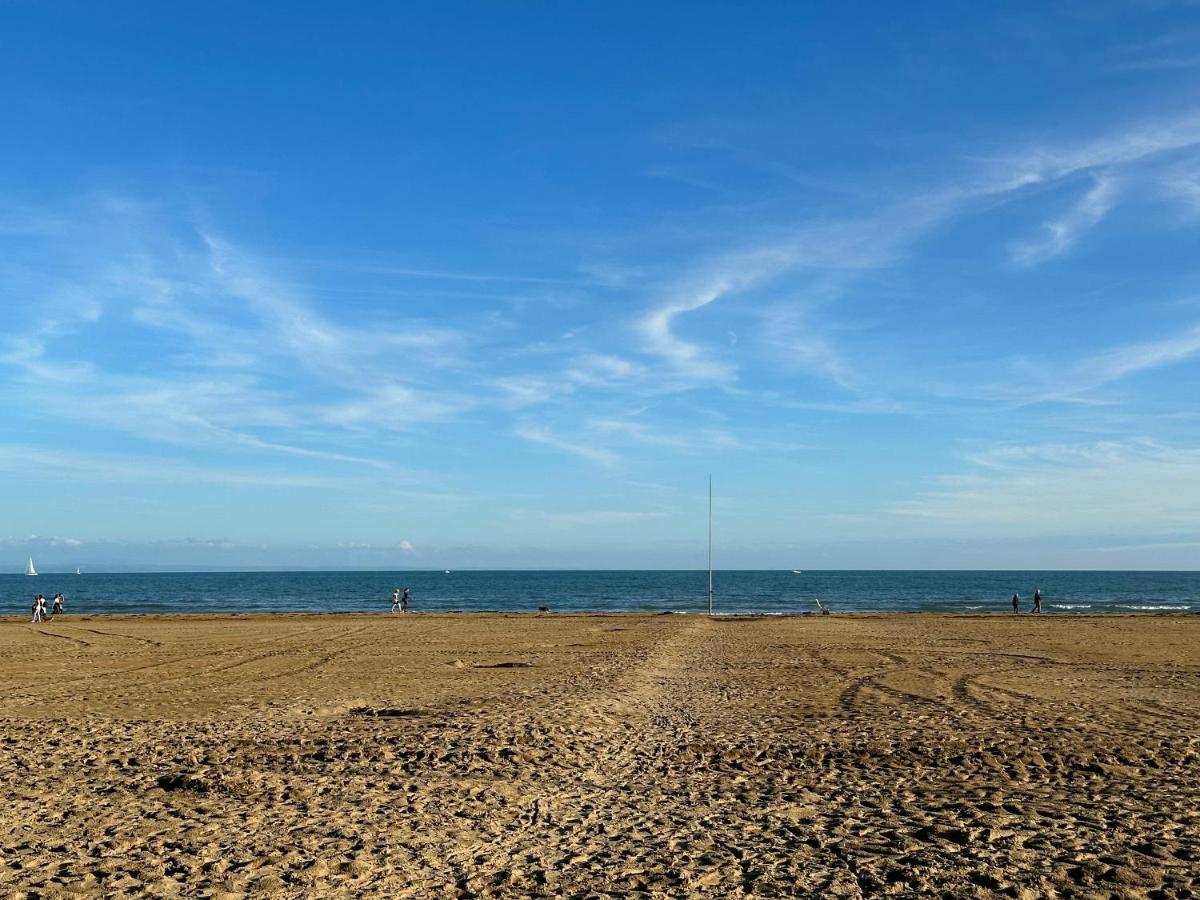 Beach Front Apartment Sabbiadoro Lignano Sabbiadoro Exteriér fotografie